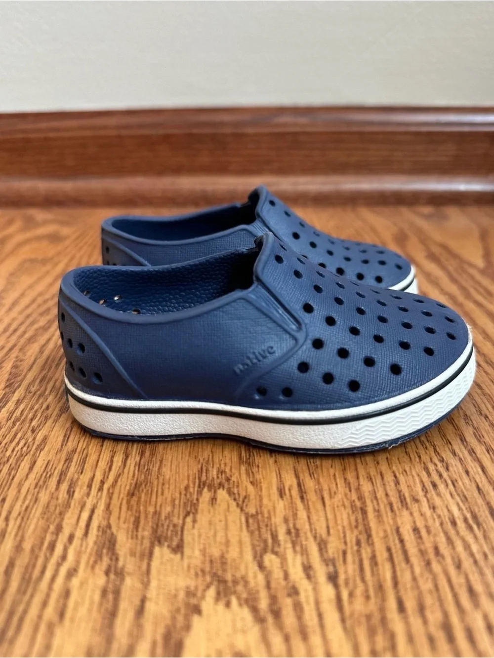 Native Shoes native miles